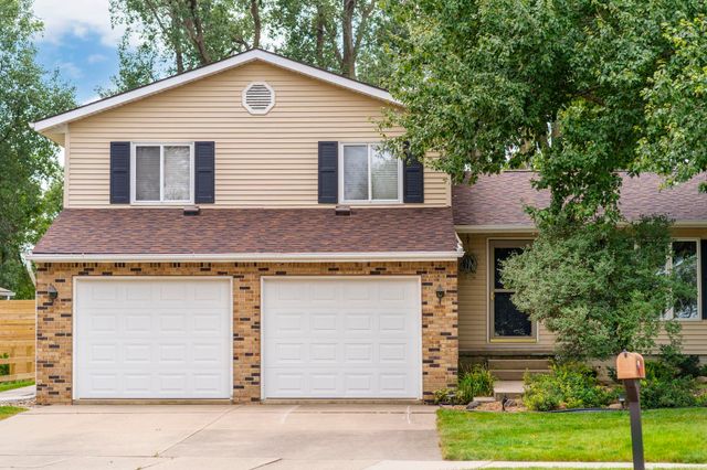 1520 Danish Drive, Cedar Falls, IA 50613