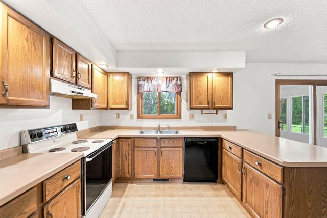 1520 Danish Drive, Cedar Falls, IA 50613