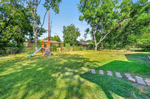 2224 Midway Street, Mesquite, TX 75149