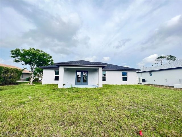 2302 NE 35th ST, Cape Coral, FL 33909