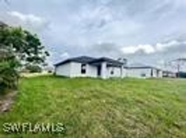 2302 NE 35th ST, Cape Coral, FL 33909