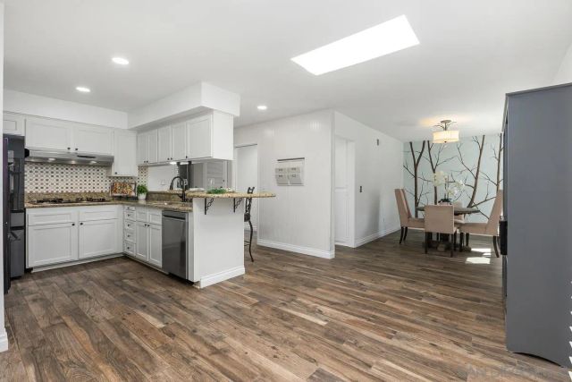 1531 Oak Hill Dr, Escondido, CA 92027