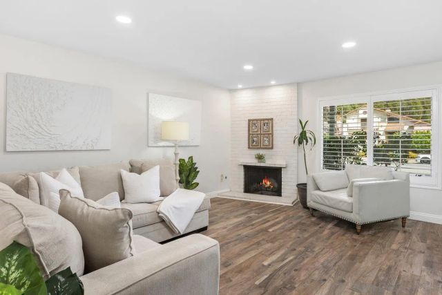 1531 Oak Hill Dr, Escondido, CA 92027