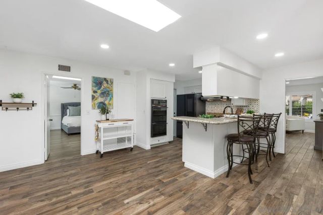 1531 Oak Hill Dr, Escondido, CA 92027