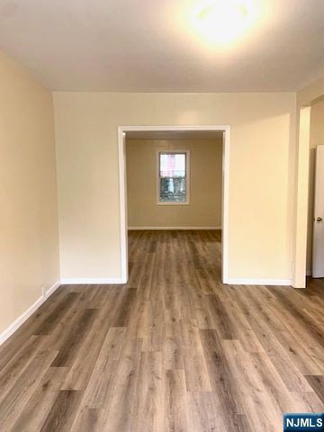 215 Jewett Avenue, Jersey City, NJ 07304