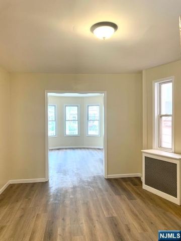 215 Jewett Avenue, Jersey City, NJ 07304
