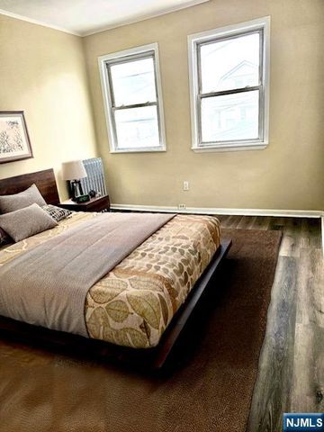 215 Jewett Avenue, Jersey City, NJ 07304
