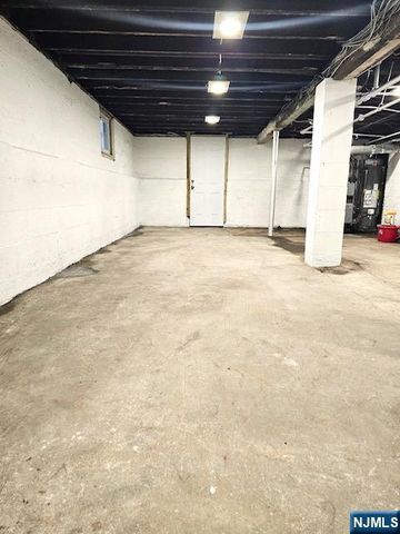 215 Jewett Avenue, Jersey City, NJ 07304