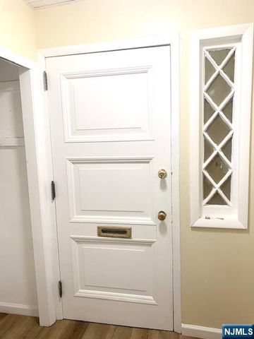 215 Jewett Avenue, Jersey City, NJ 07304