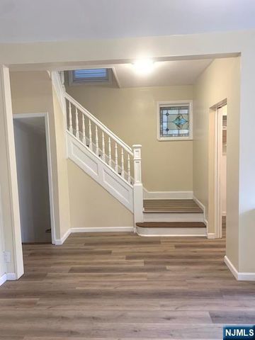 215 Jewett Avenue, Jersey City, NJ 07304