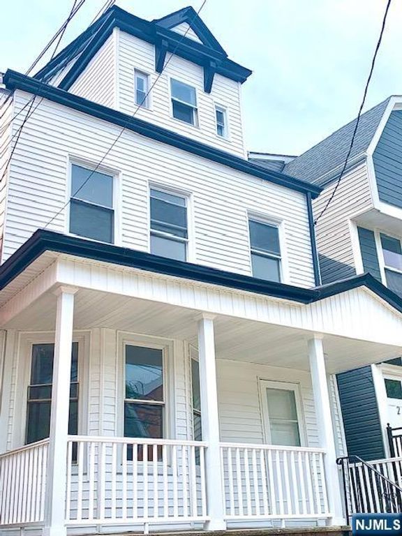 215 Jewett Avenue, Jersey City, NJ 07304