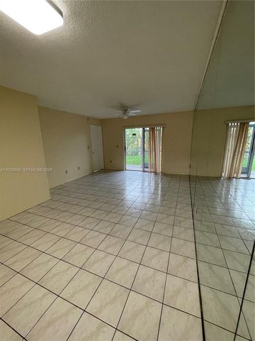 426 NE 210th Cir Terrace 1032, Miami, FL 33179