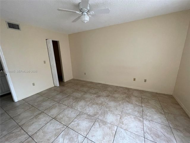 426 NE 210th Cir Terrace 1032, Miami, FL 33179