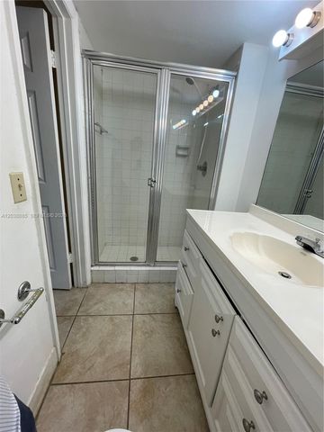 426 NE 210th Cir Terrace 1032, Miami, FL 33179