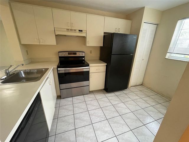 426 NE 210th Cir Terrace 1032, Miami, FL 33179