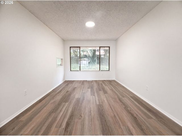 3755 Sw 4TH St, Gresham, OR 97030