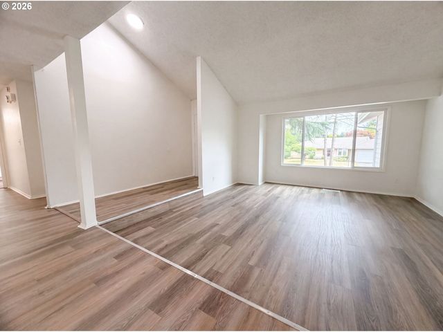 3755 Sw 4TH St, Gresham, OR 97030