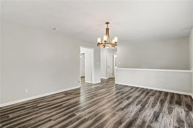 7601 E 76th Street, Kansas City, MO 64138