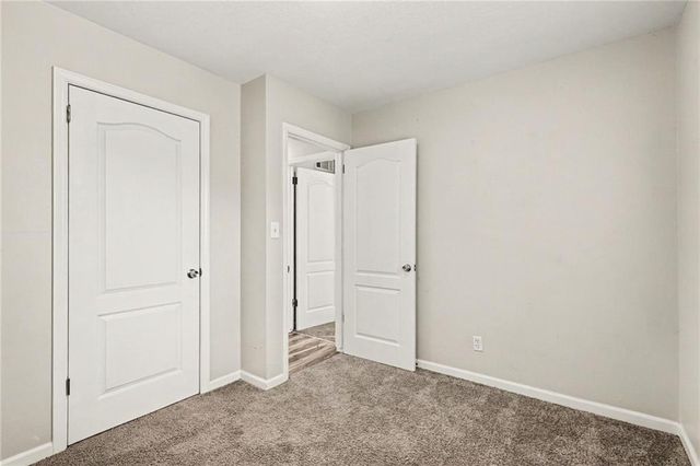 7601 E 76th Street, Kansas City, MO 64138