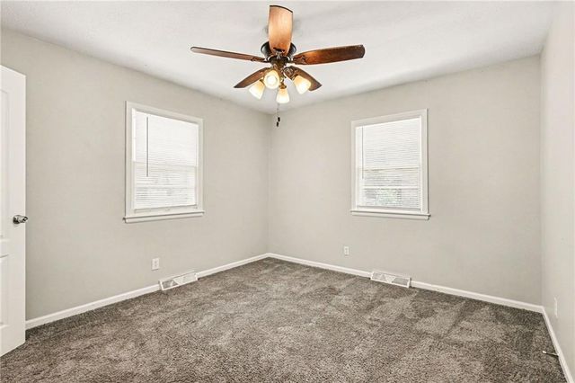 7601 E 76th Street, Kansas City, MO 64138