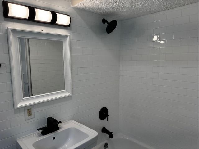 329 S Richardson Avenue, Columbus, OH 43204