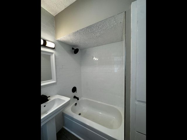 329 S Richardson Avenue, Columbus, OH 43204