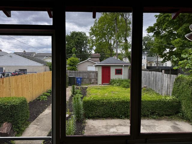 329 S Richardson Avenue, Columbus, OH 43204
