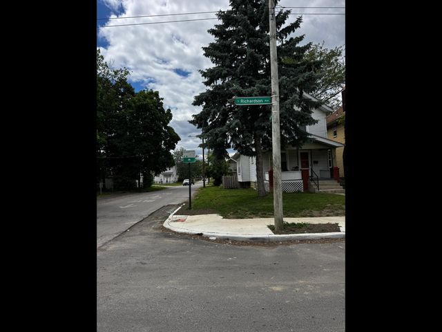 329 S Richardson Avenue, Columbus, OH 43204