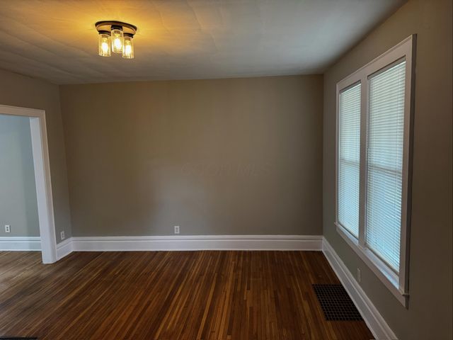 329 S Richardson Avenue, Columbus, OH 43204