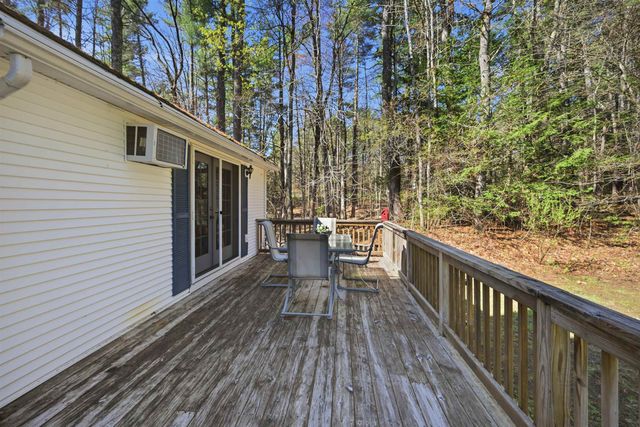 5 Sleeper Lane, Sandown, NH 03873