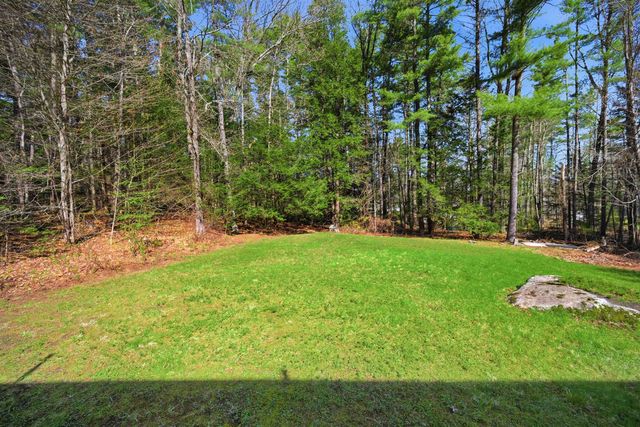 5 Sleeper Lane, Sandown, NH 03873