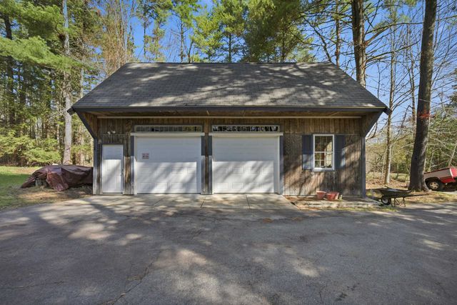 5 Sleeper Lane, Sandown, NH 03873