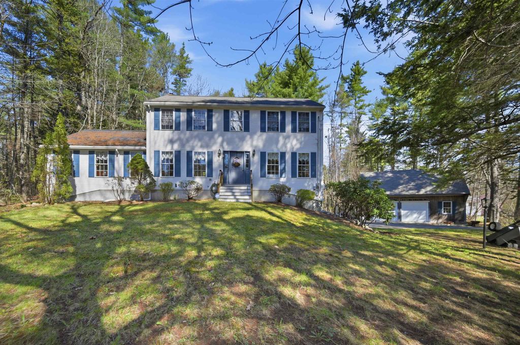 5 Sleeper Lane, Sandown, NH 03873
