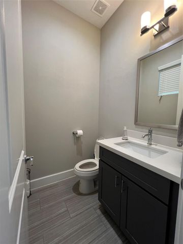 1224 Upton Street, Houston, TX 77020