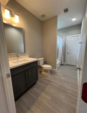 1224 Upton Street, Houston, TX 77020