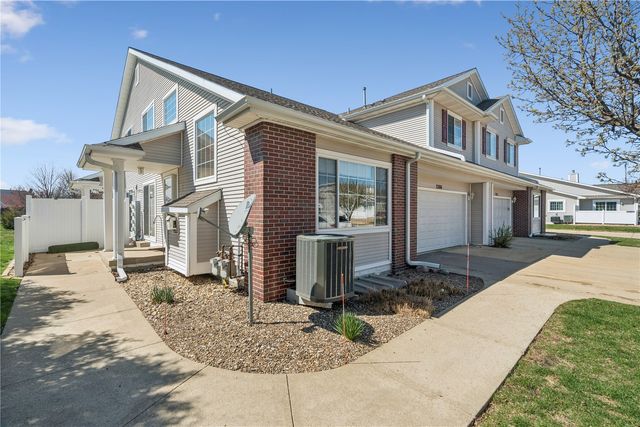 7306 Walden Rd NE, Cedar Rapids, IA 52402