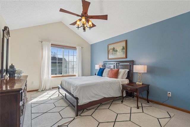 7306 Walden Rd NE, Cedar Rapids, IA 52402