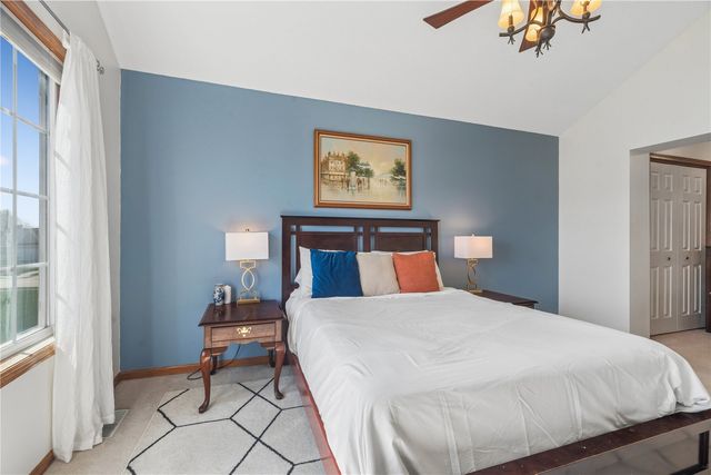 7306 Walden Rd NE, Cedar Rapids, IA 52402