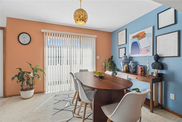 7306 Walden Rd NE, Cedar Rapids, IA 52402