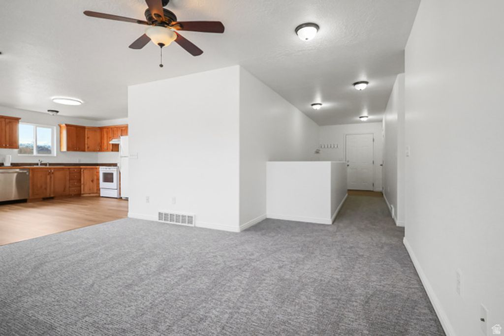 Image 6 of property listing at 351 E 2110 S, Heber City, UT 84032