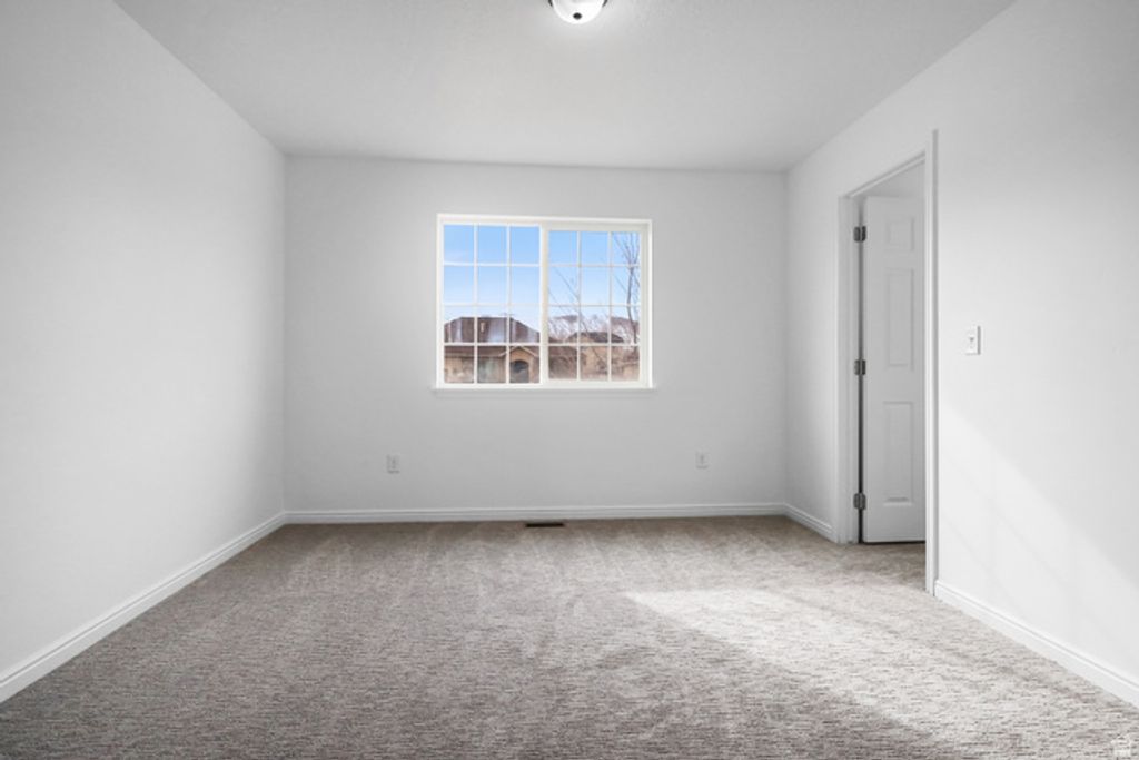 Image 9 of property listing at 351 E 2110 S, Heber City, UT 84032