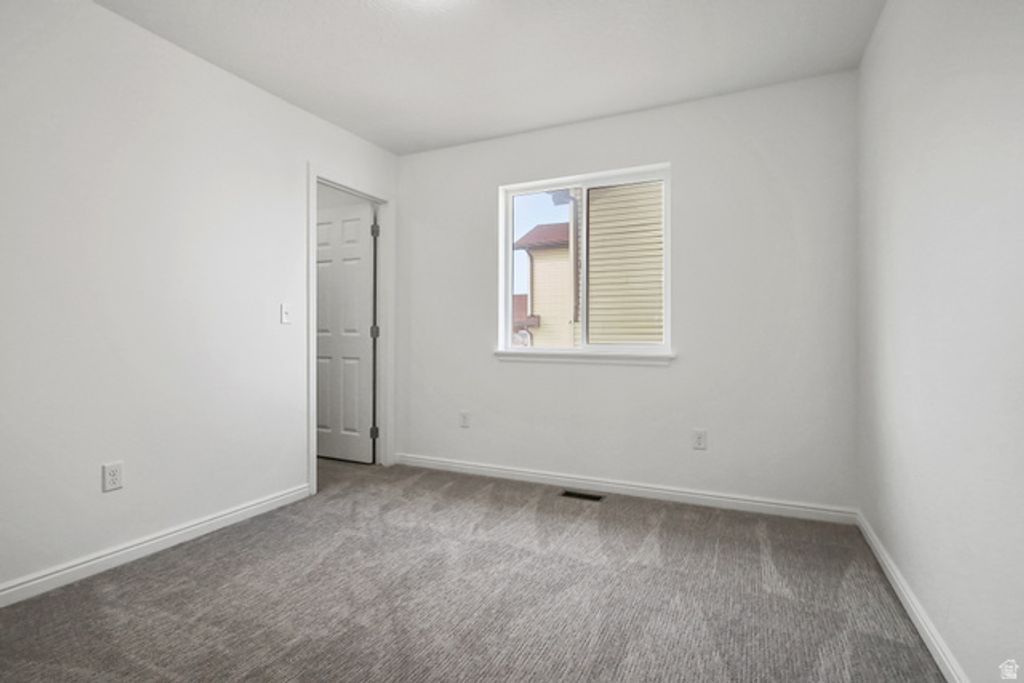 Image 10 of property listing at 351 E 2110 S, Heber City, UT 84032