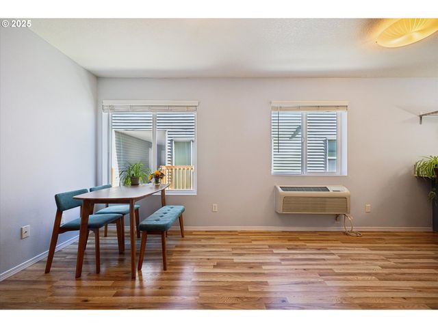 217 Ne 146TH Ave 39, Portland, OR 97230