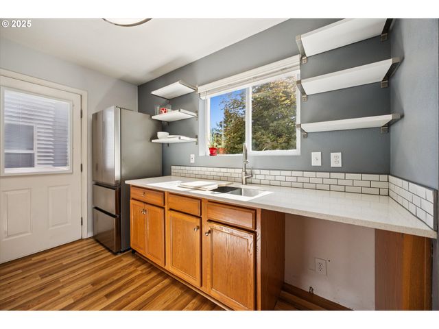 217 Ne 146TH Ave 39, Portland, OR 97230