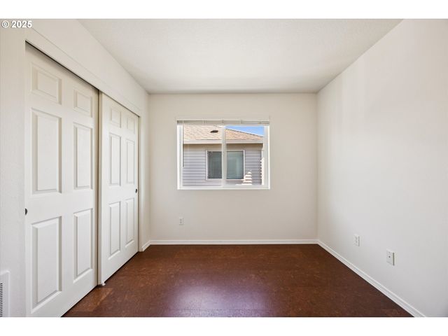 217 Ne 146TH Ave 39, Portland, OR 97230