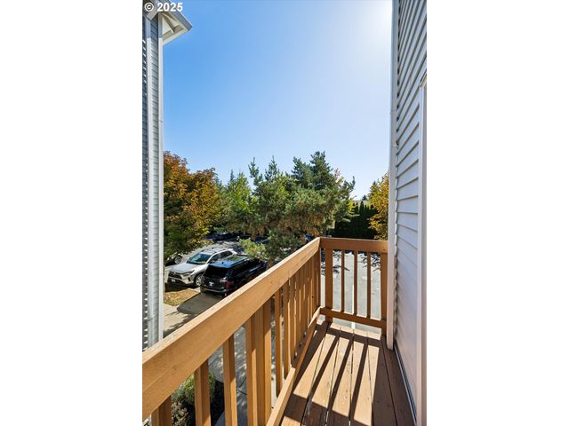 217 Ne 146TH Ave 39, Portland, OR 97230