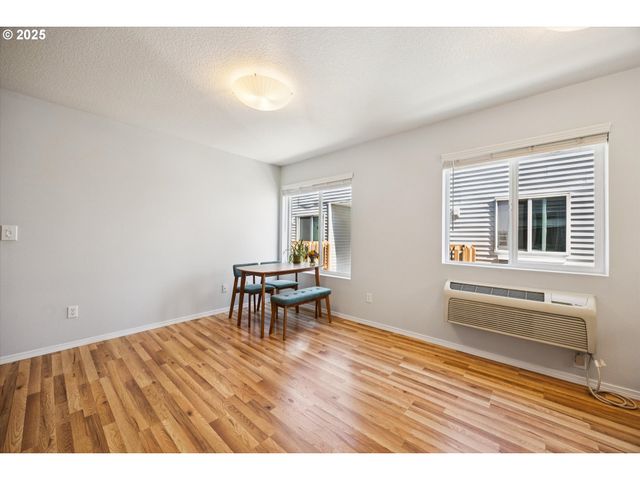 217 Ne 146TH Ave 39, Portland, OR 97230