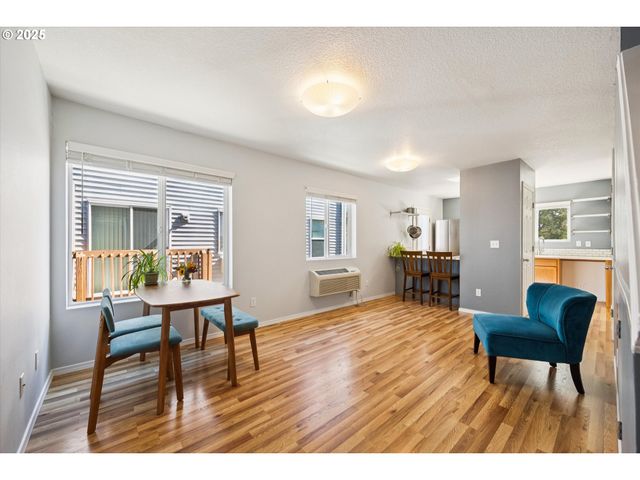 217 Ne 146TH Ave 39, Portland, OR 97230