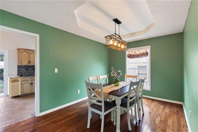 929 NW 63rd Street, Kansas City, MO 64118
