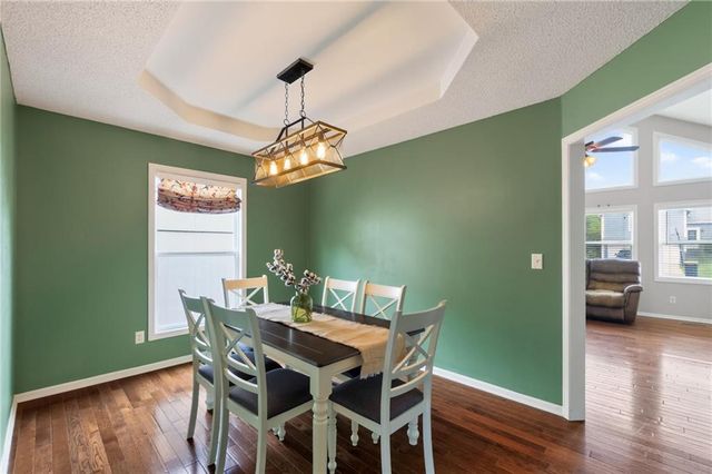 929 NW 63rd Street, Kansas City, MO 64118